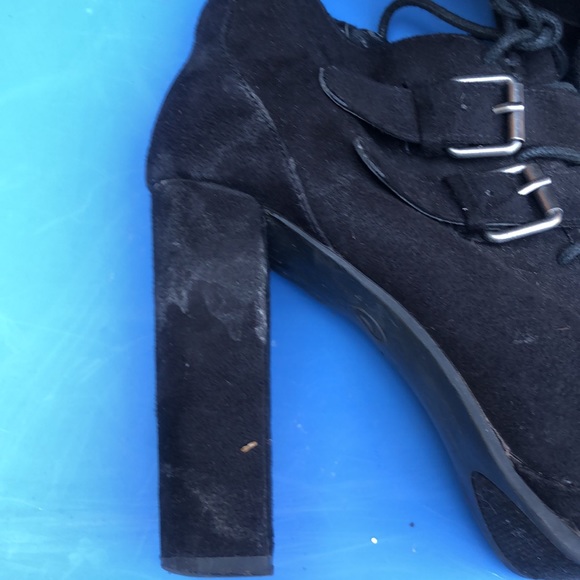 Lace up black heeled booties with buckles - Picture 3 of 3